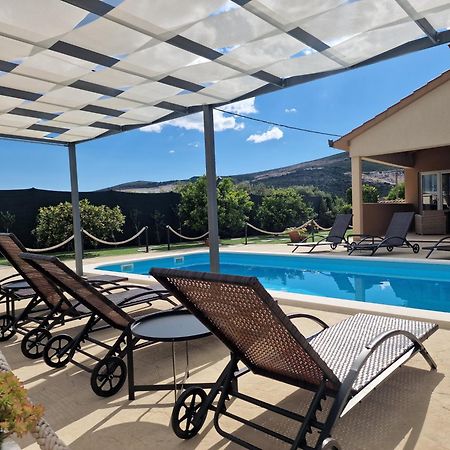 Holiday Home Near Trogir Kastel Stafilic Exterior photo
